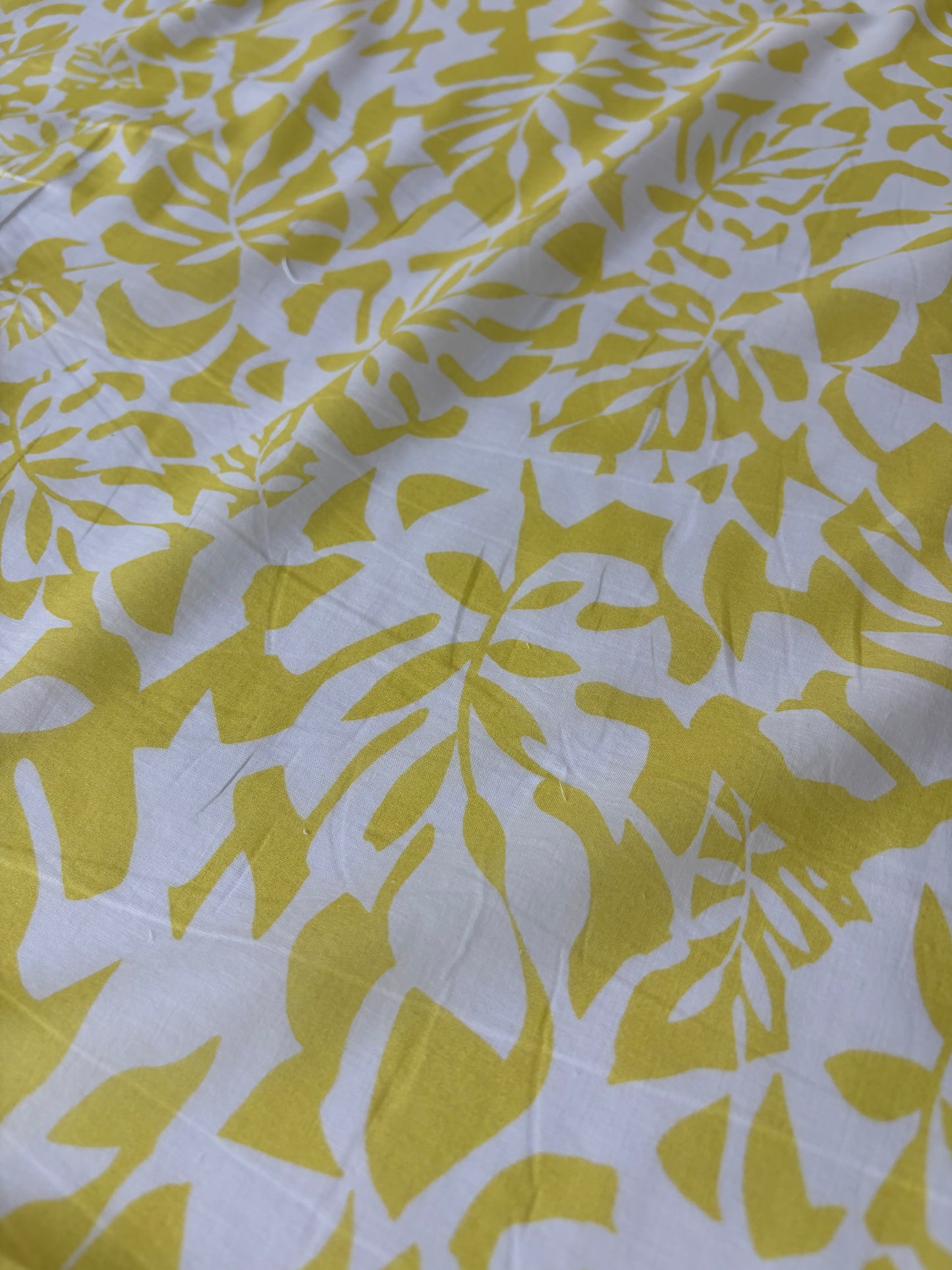 JUTTA 042 cotton voile white/yellow design