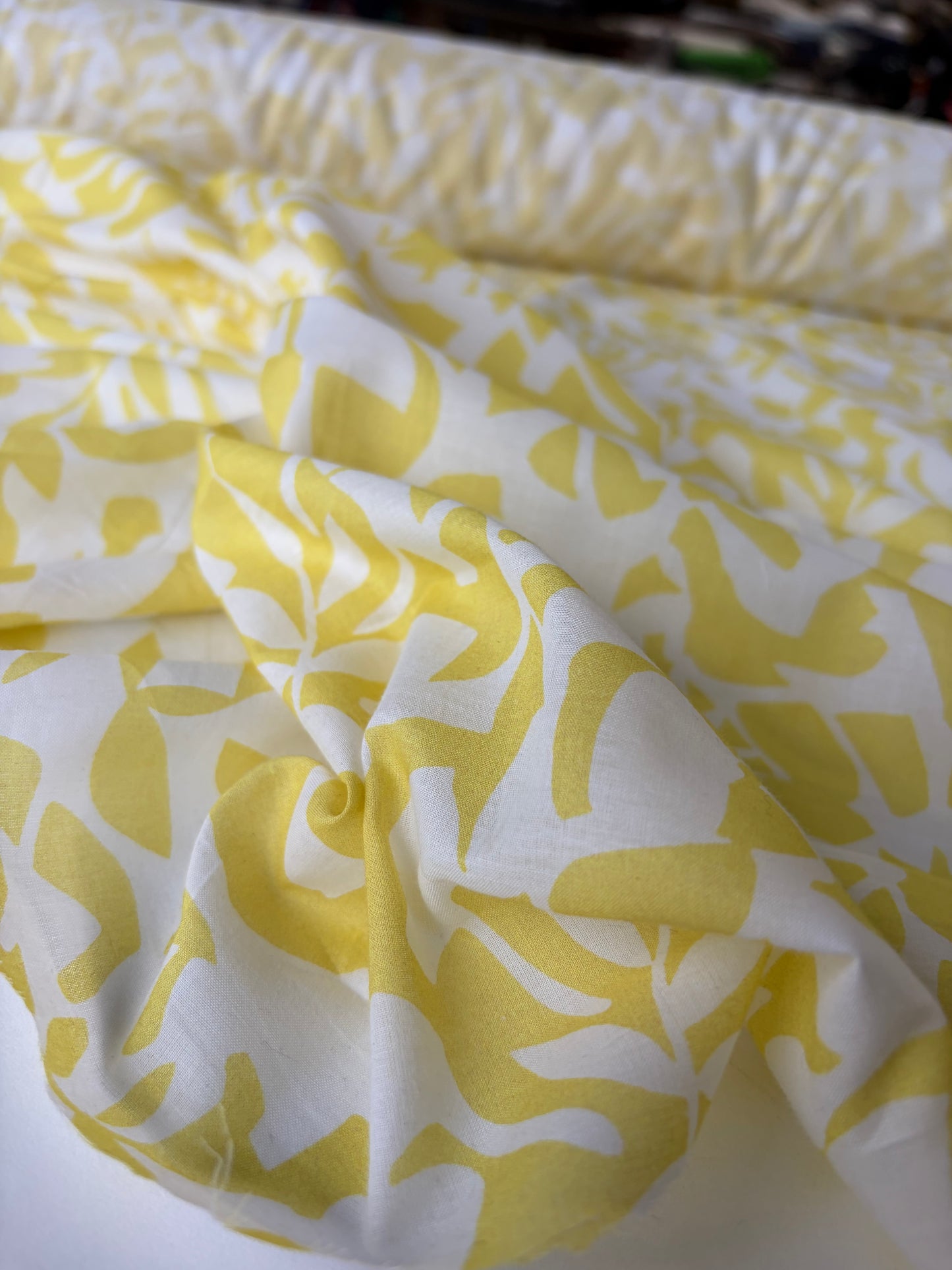 JUTTA 042 cotton voile white/yellow design