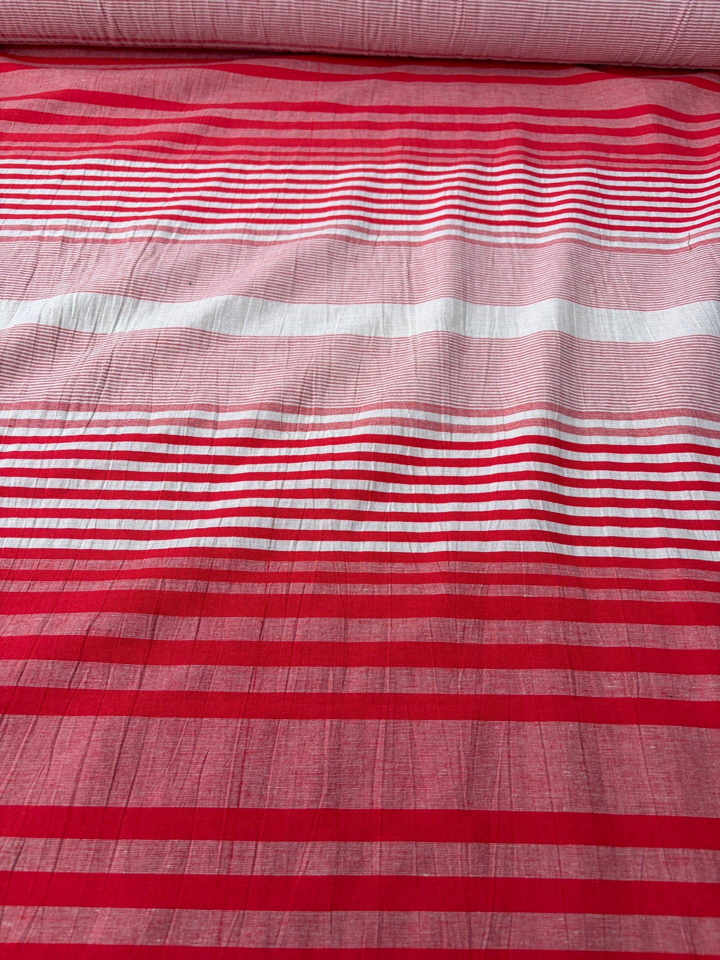 NED 023 red/ecru cotton irregular stripe