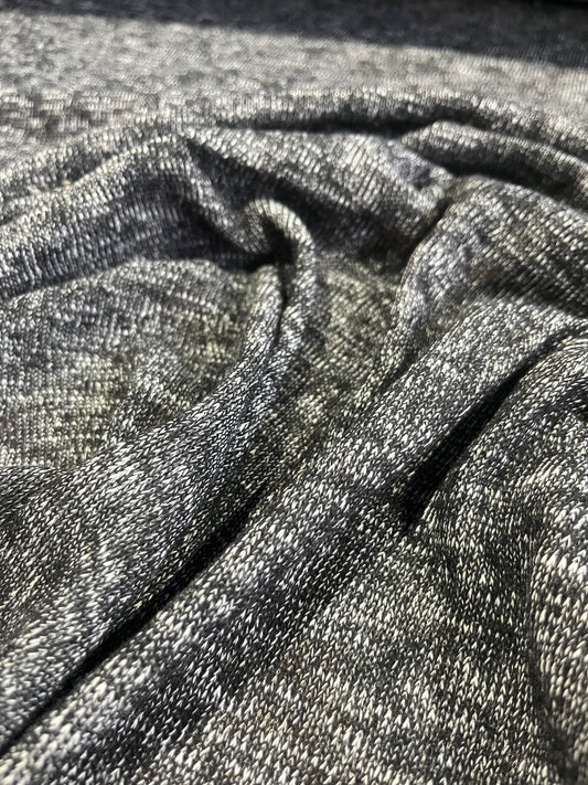 E01 Tricot jacquard black