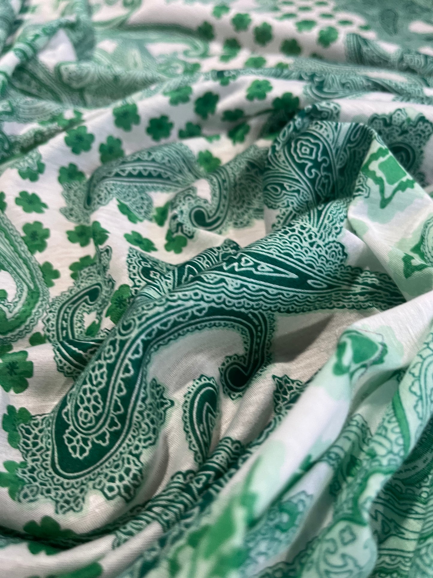 A01 CAN 1500 light cotton jersey  paisley seaweed