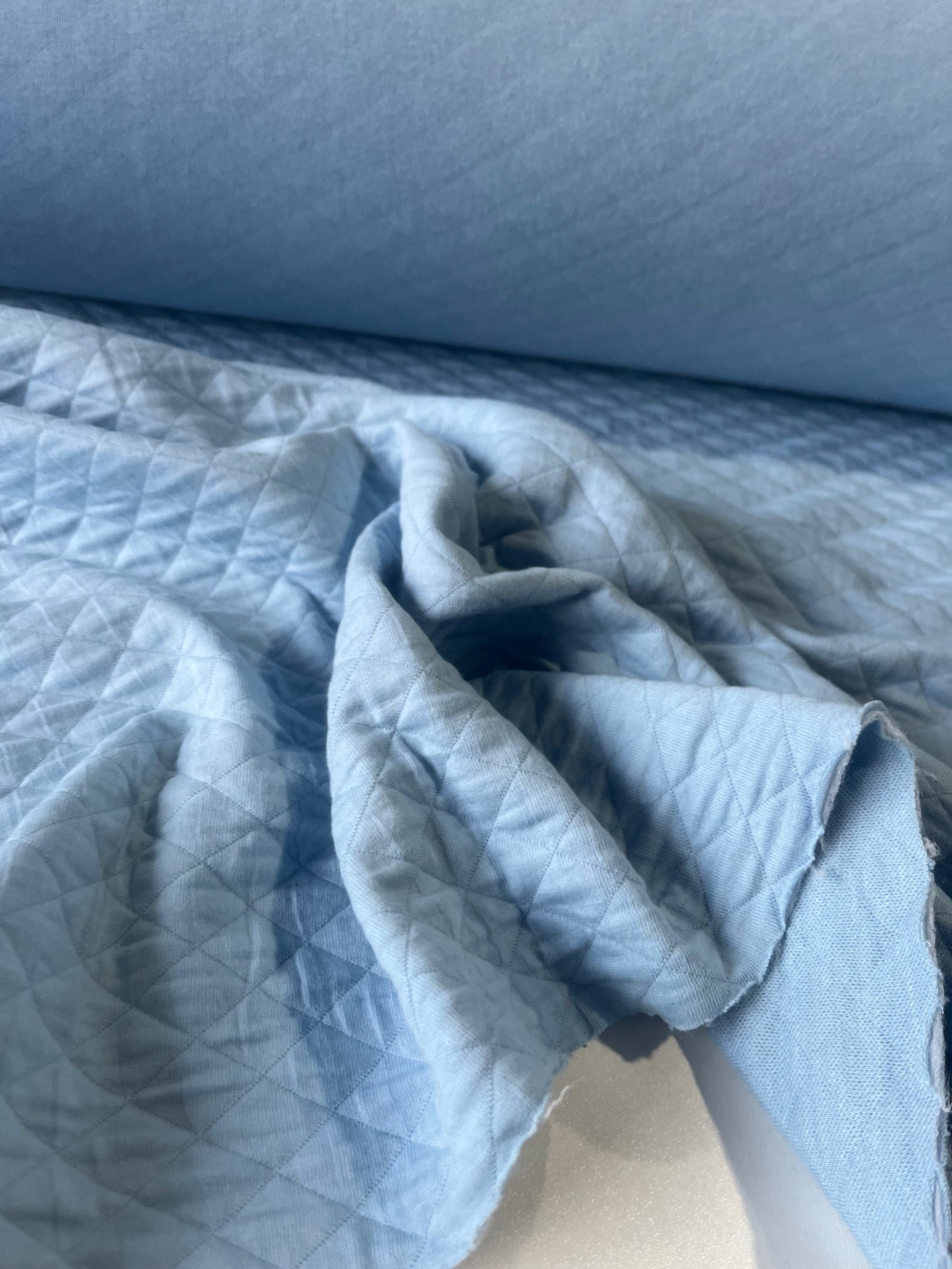 ROSALIA 054 jersey matelassé bleu ciel