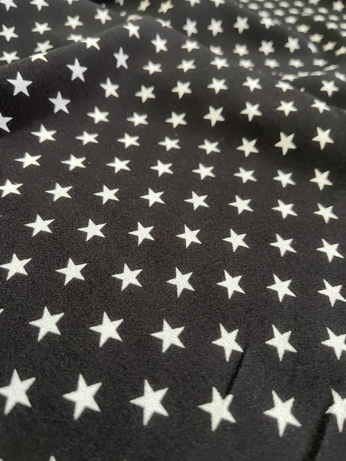 D01 CAN 1505 viscose crêpe stars