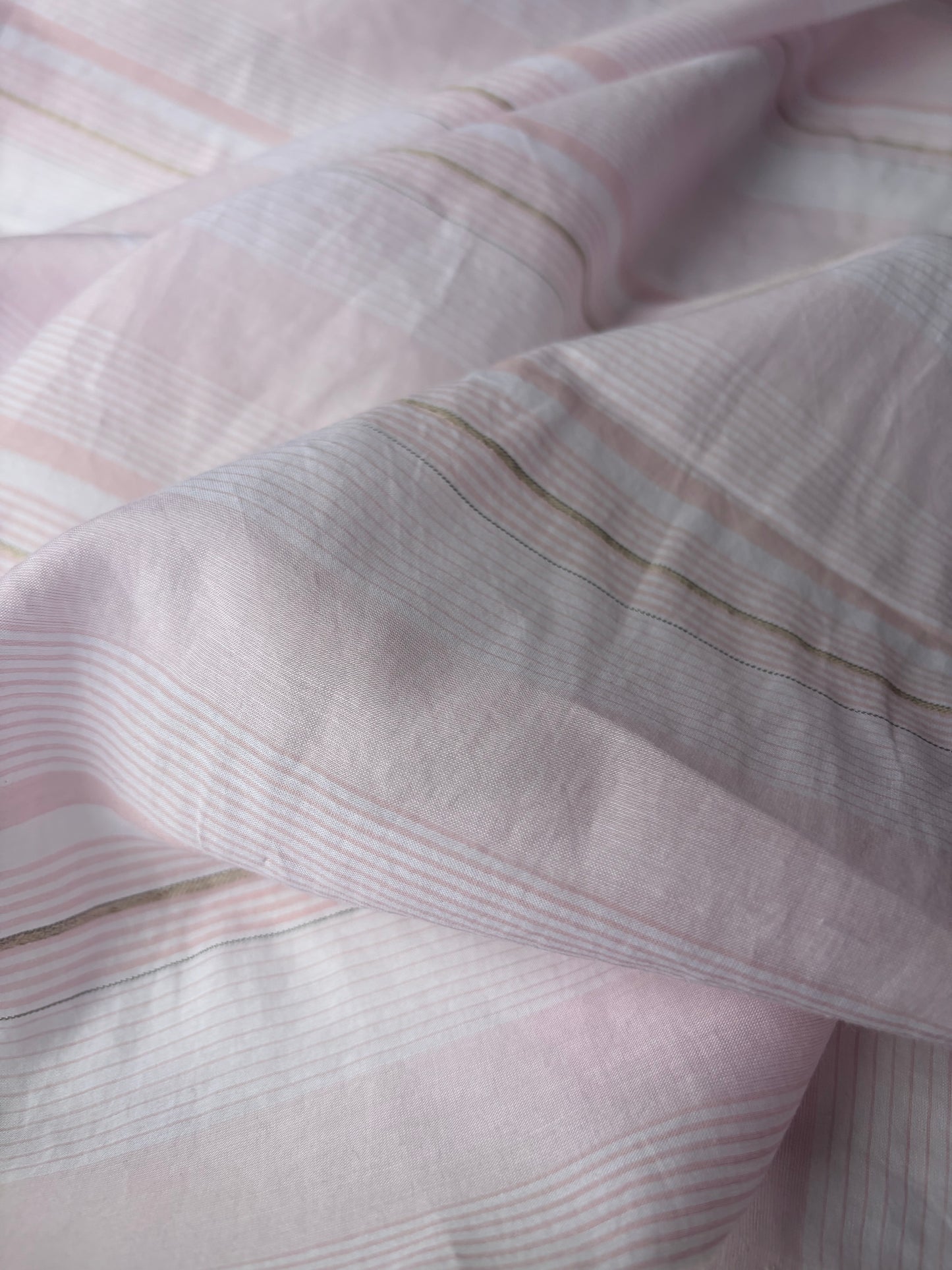 VINCE 007 colourwoven cotton voile stripes