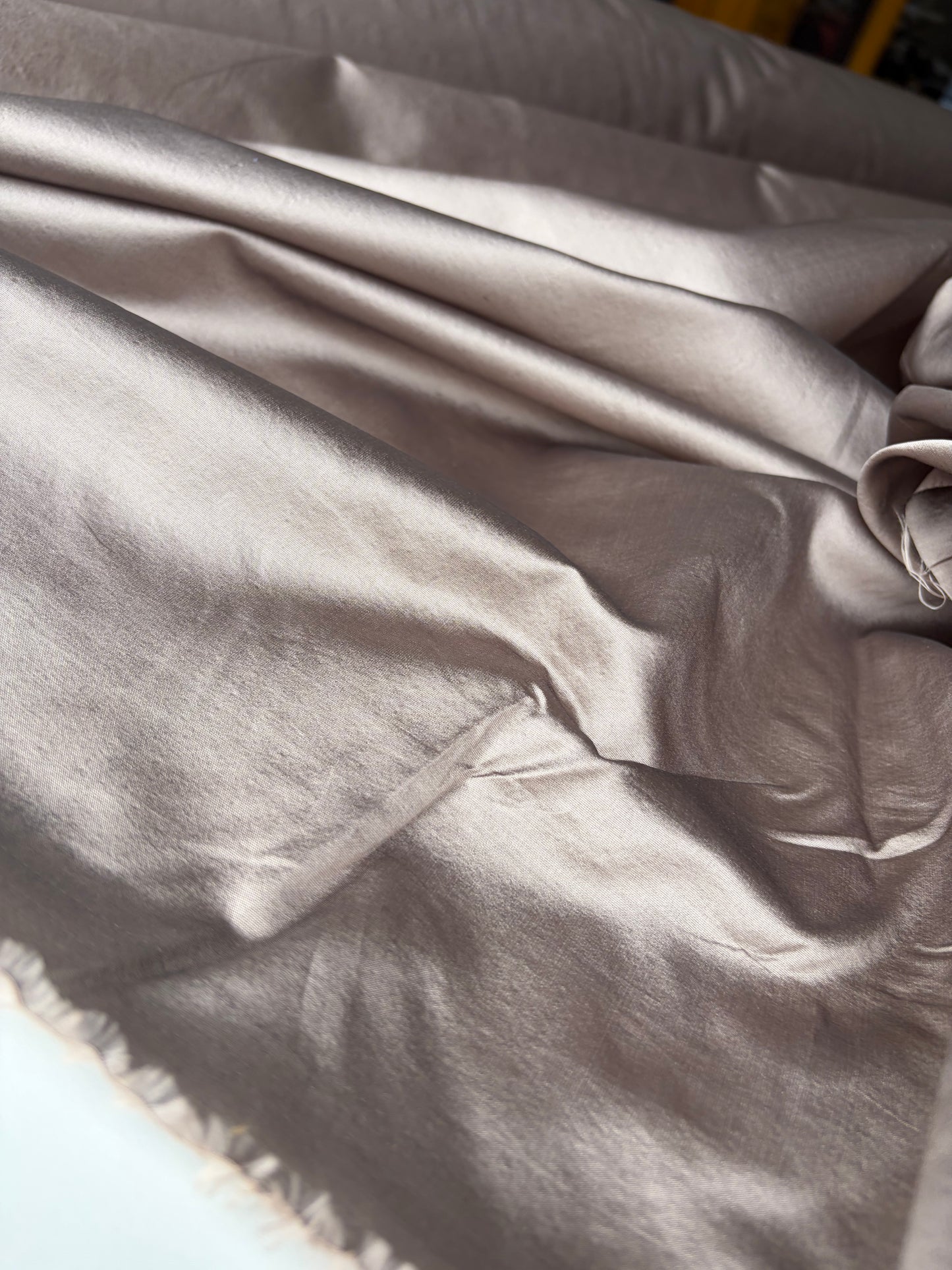 VINCE 010 Light Taft dusty pink