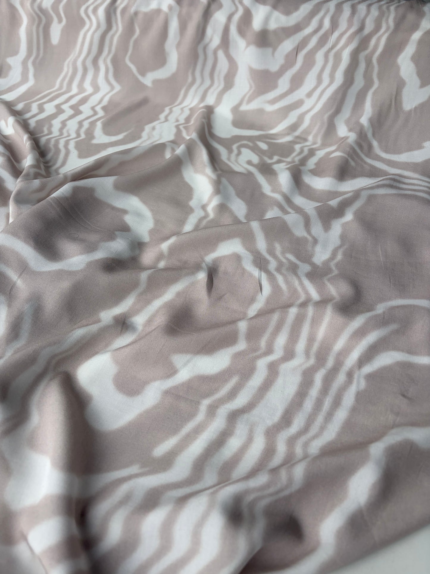 VINCE 011 viscose bicolor print dusty pink