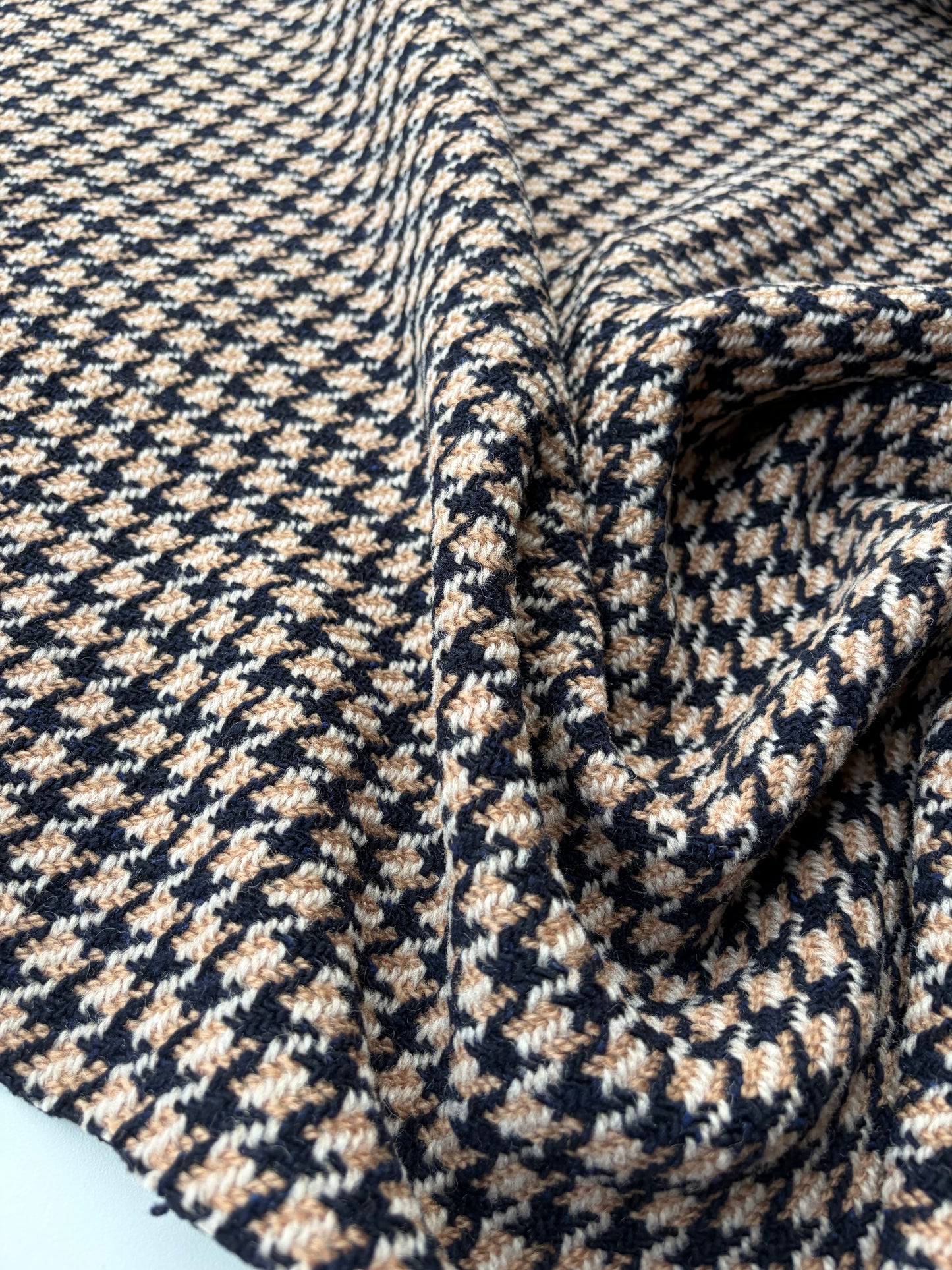 SMITHERS 008 black/camel dogtooth heavy boiled wool