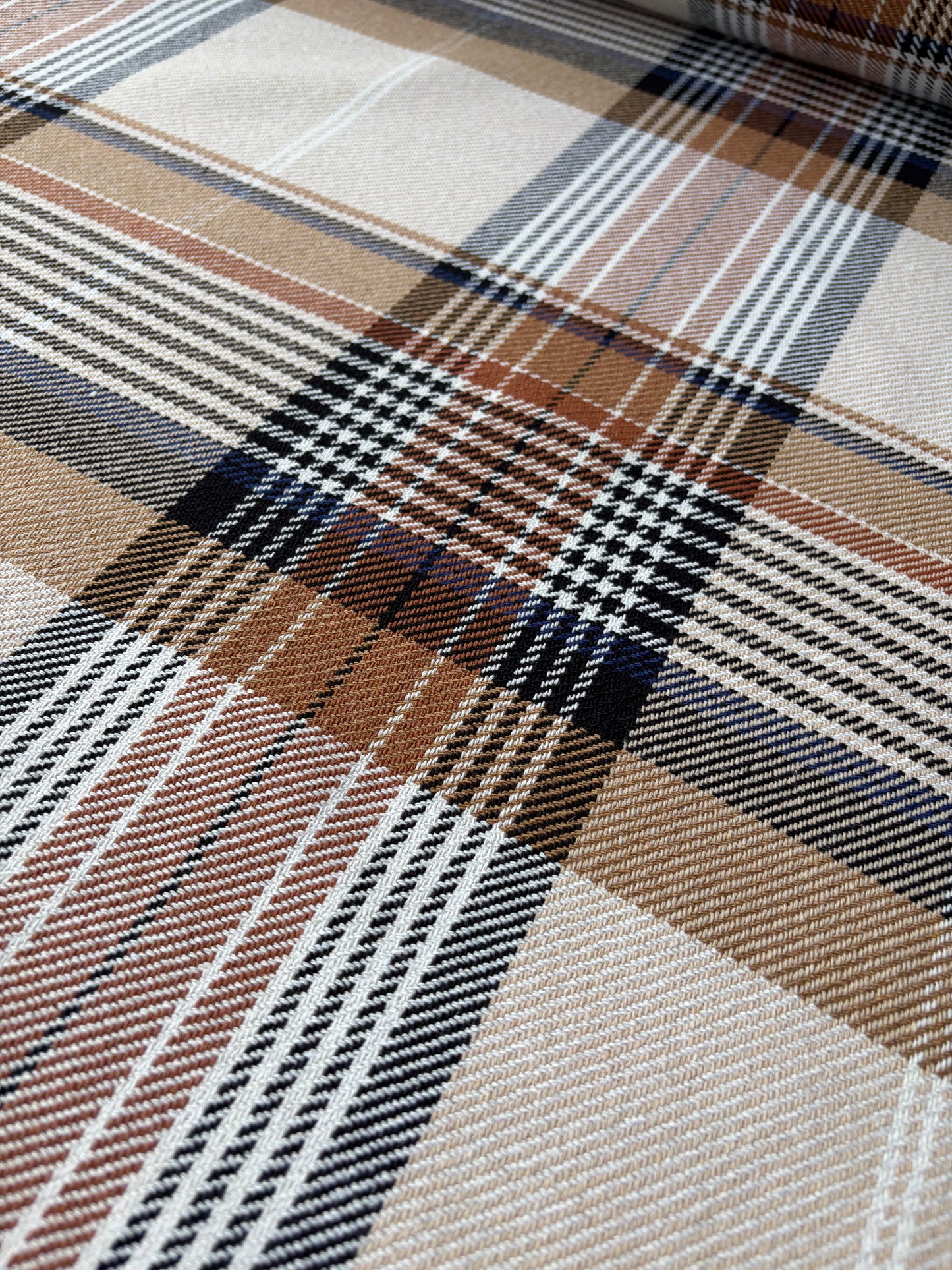 SMITHERS 010 camel/navy/ecru checkered heavy cotton