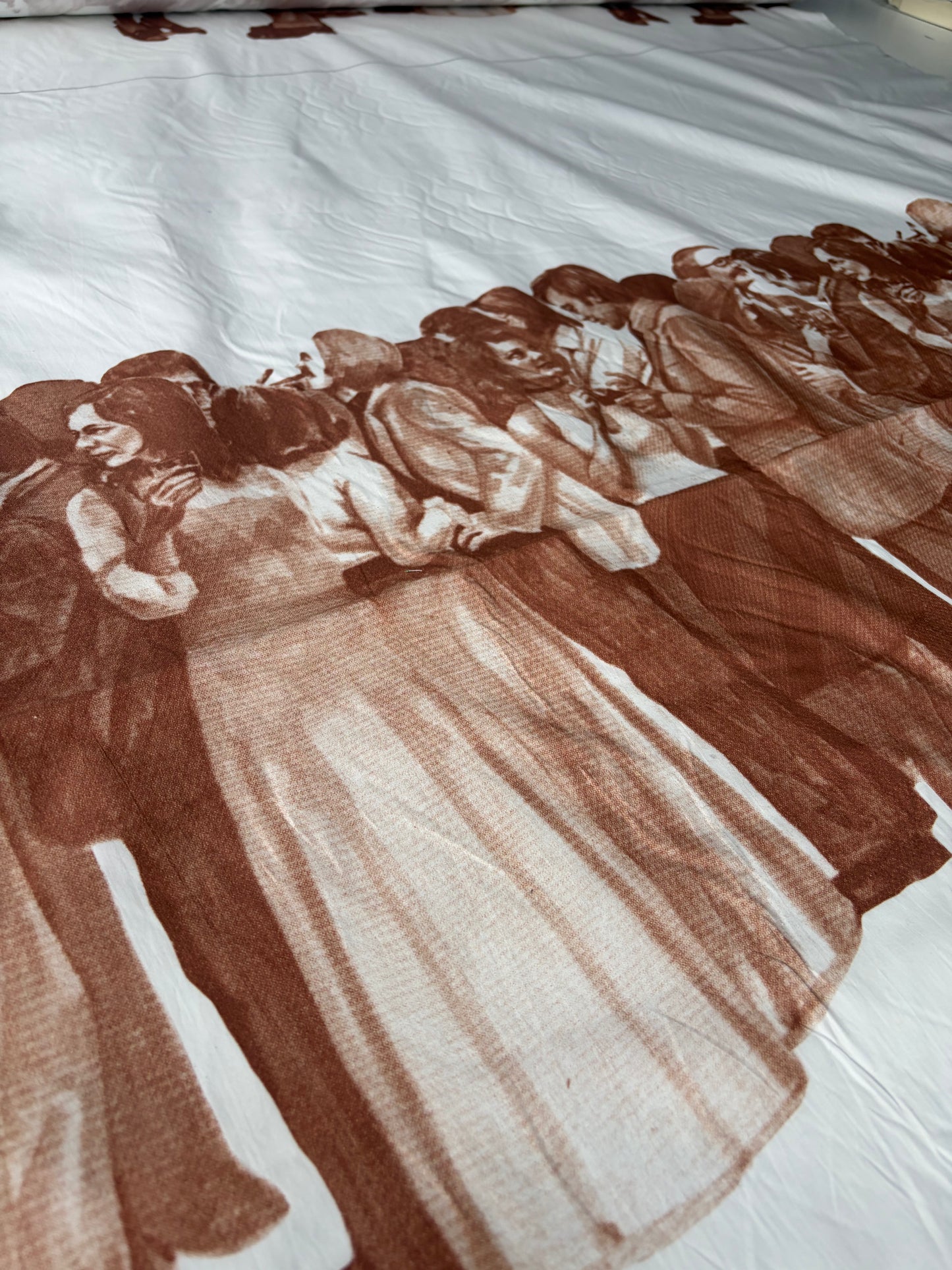 VINCE 016 cotton papertouch repeat print "at the reception"
