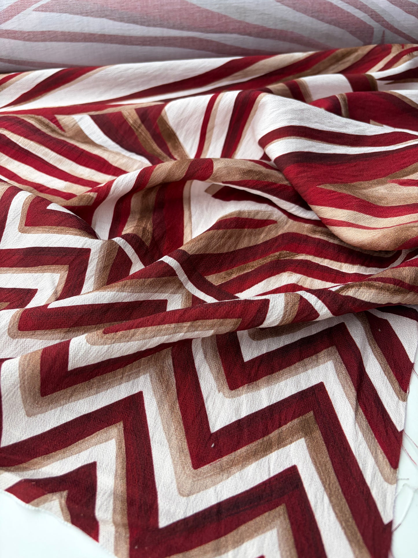SMITHERS 015 red/burgundy double border viscose graphical print