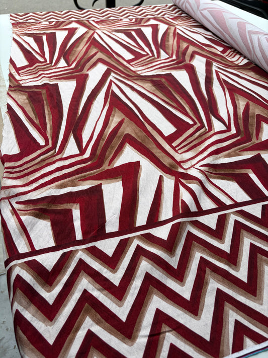 SMITHERS 015 red/burgundy double border viscose graphical print