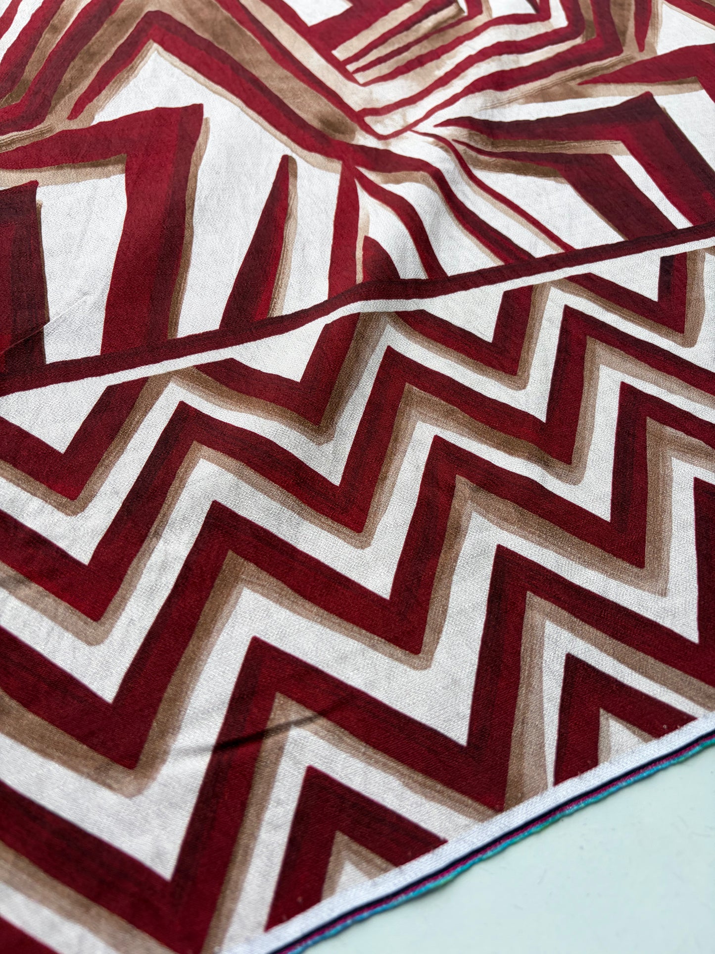 SMITHERS 015 red/burgundy double border viscose graphical print