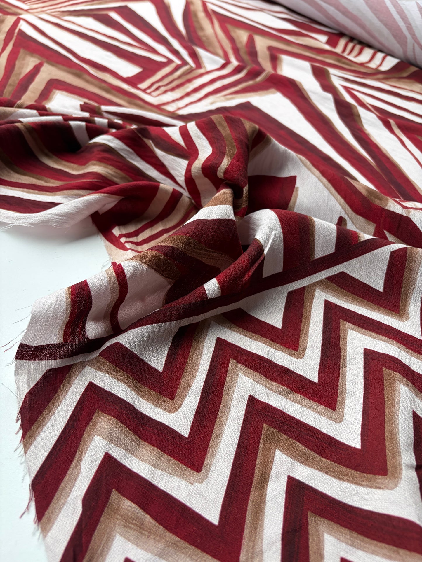 SMITHERS 015 red/burgundy double border viscose graphical print