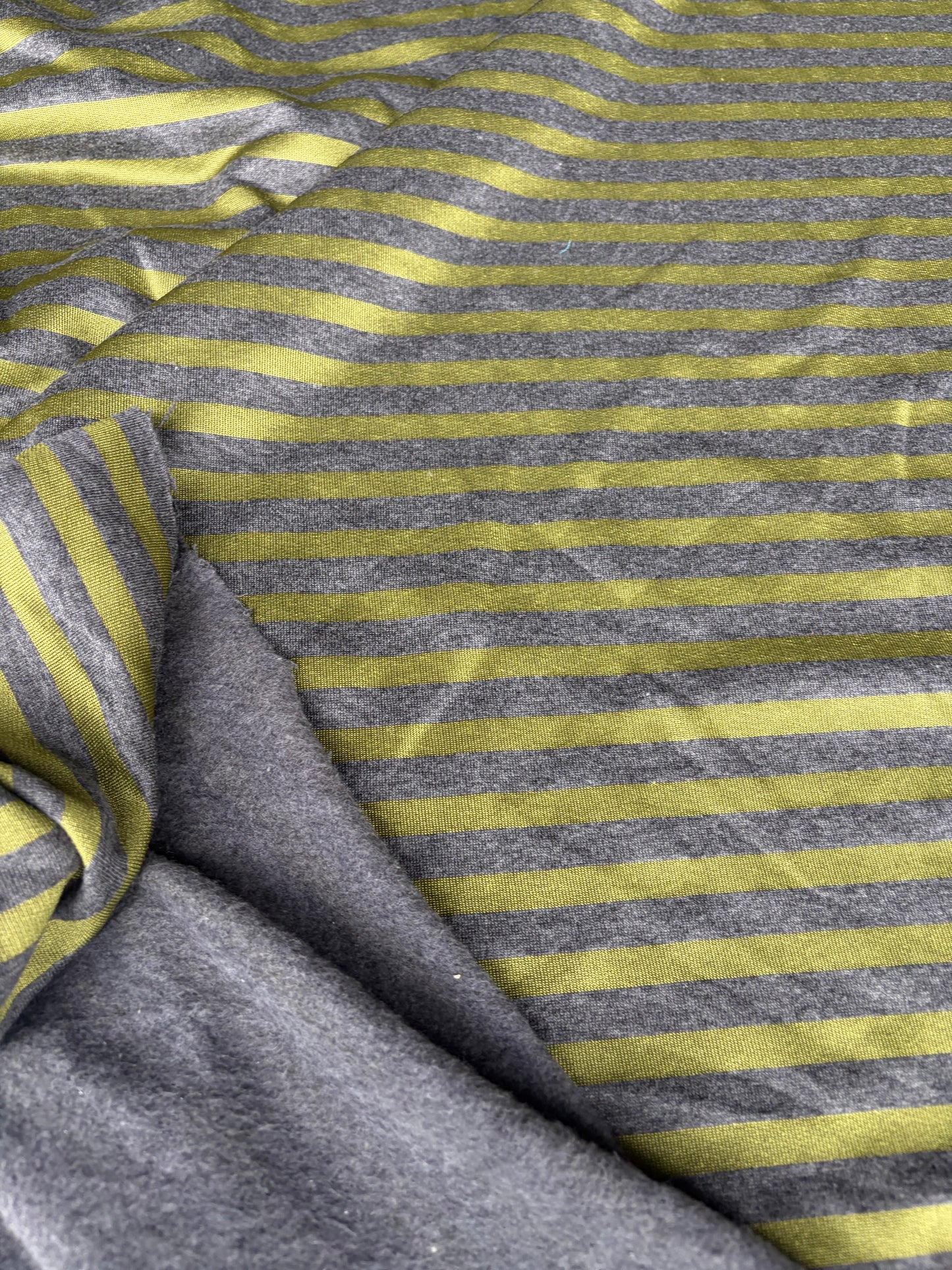 VINCE 022 heavy viscose jersey shiny stripes
