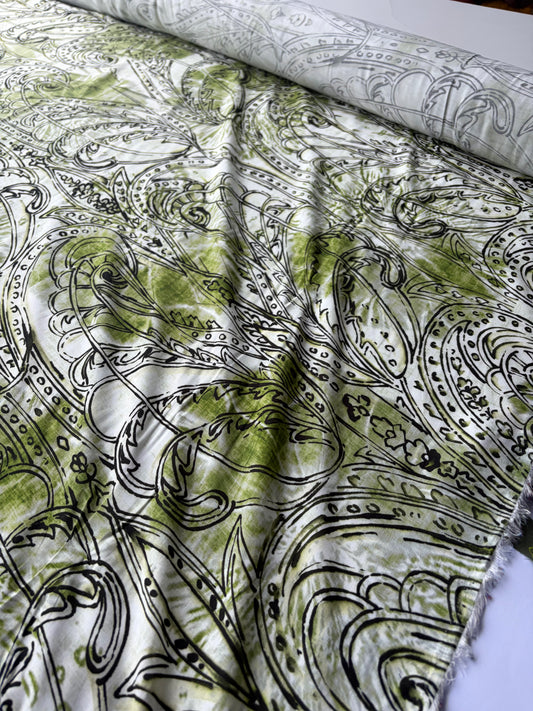 VINCE 024 cotton voile fade out print green/white