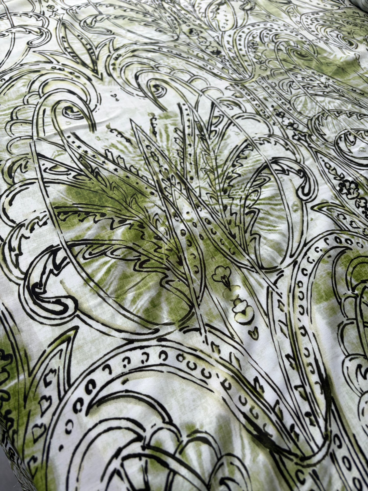 VINCE 024 cotton voile fade out print green/white