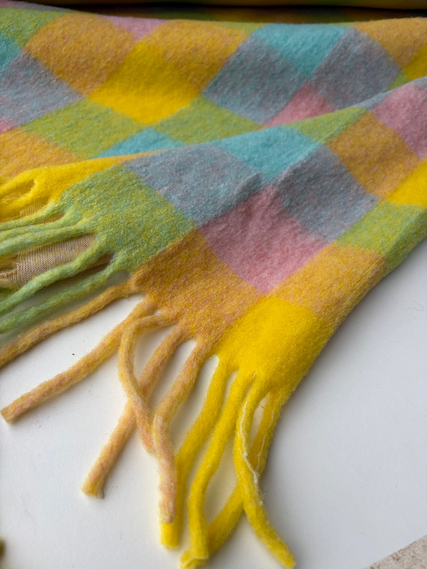 SMITHERS 020 yellow/aqua checkered heavy boiled wool with fringes