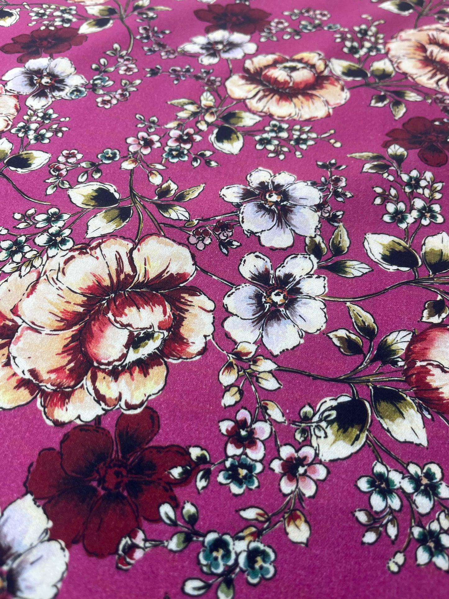 POLLY JANE 029 cotton satin stretch  fuchsia roses