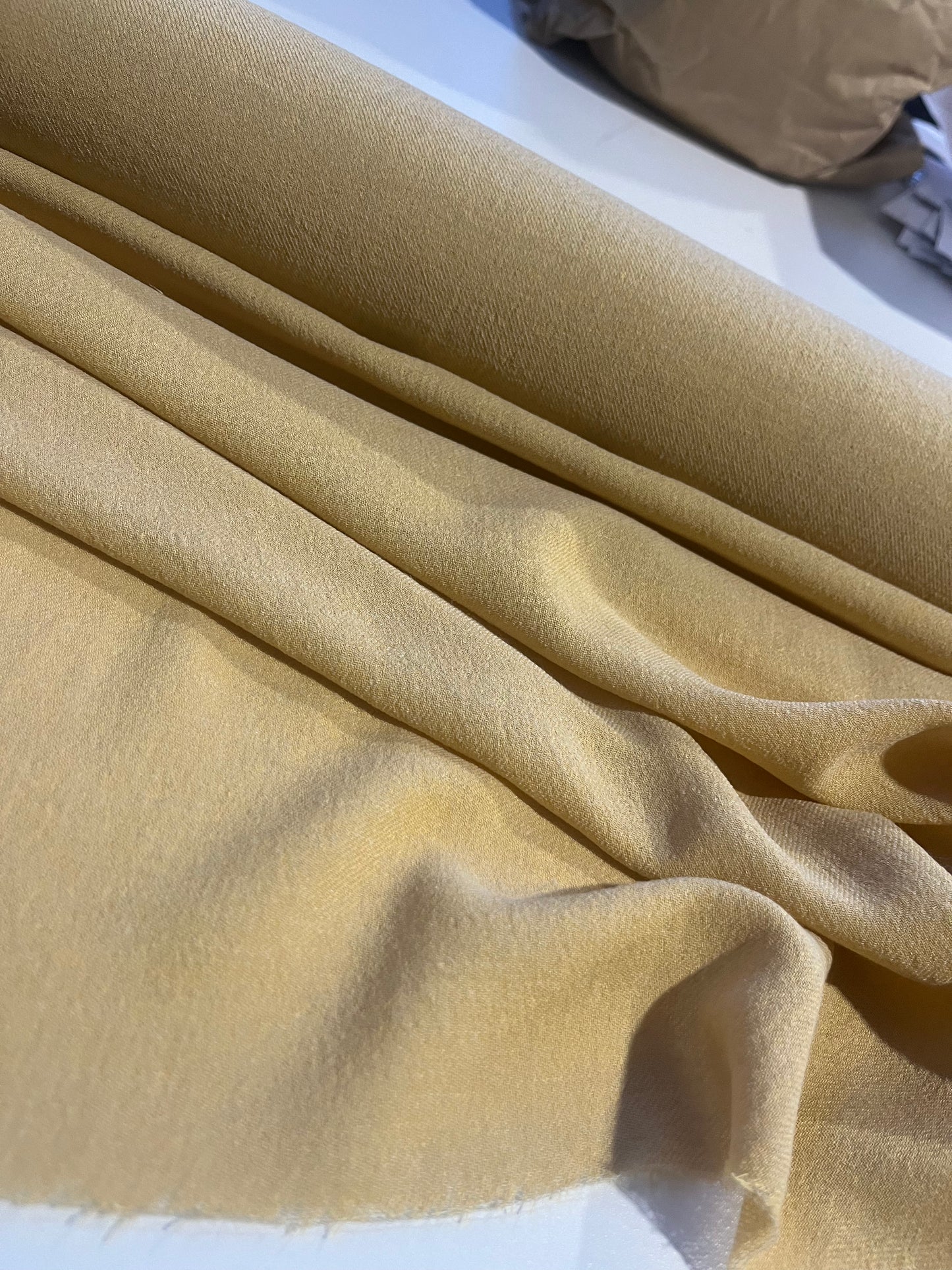 JANE 008 gauze viscose/wool warm yellow