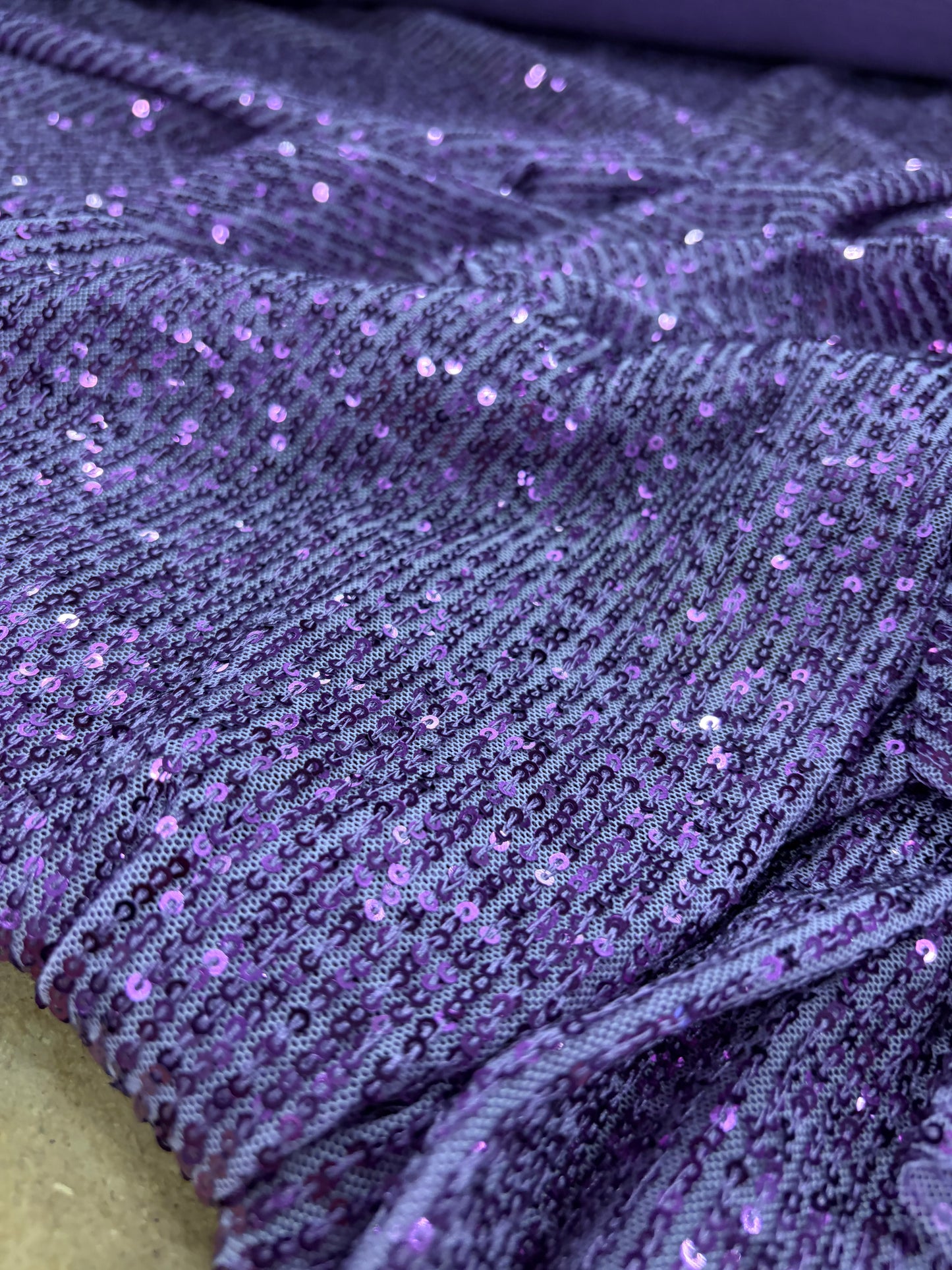 VIC 001 mesh sequins purple