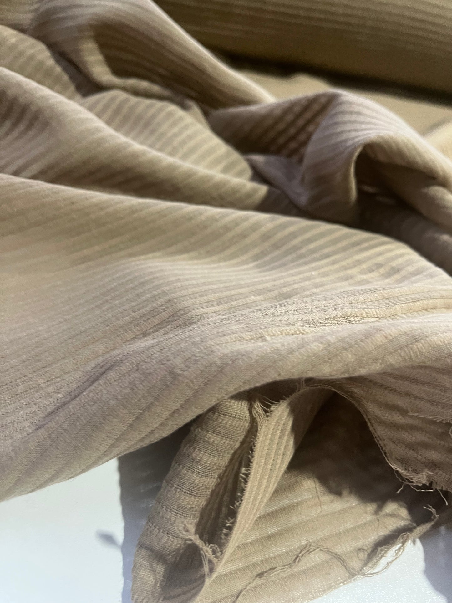 JANE 016 Gauze jacquard stripe mud