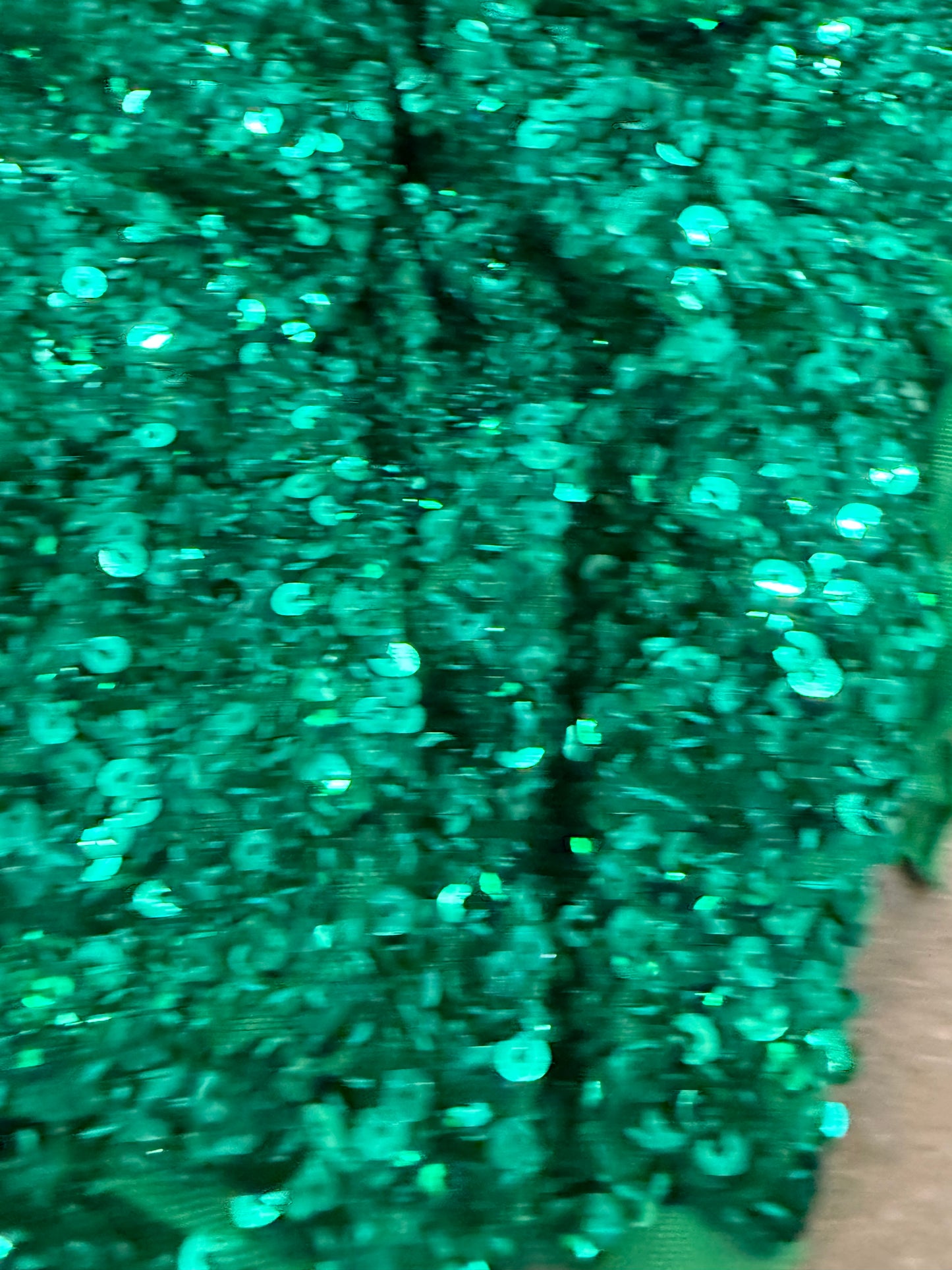 VIC 003 mesh sequins green