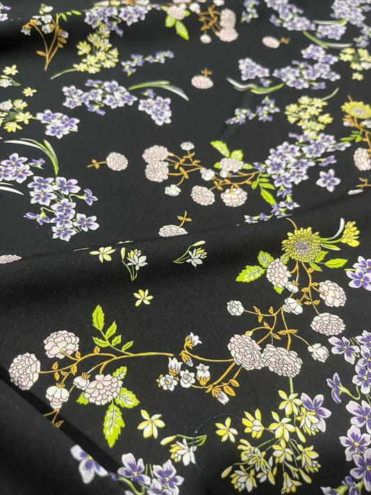 C01 CAN 1935 viscose flower print navy ground