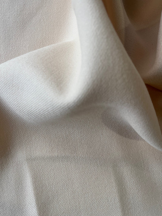 JOSIANE 007 heavy wool ivory