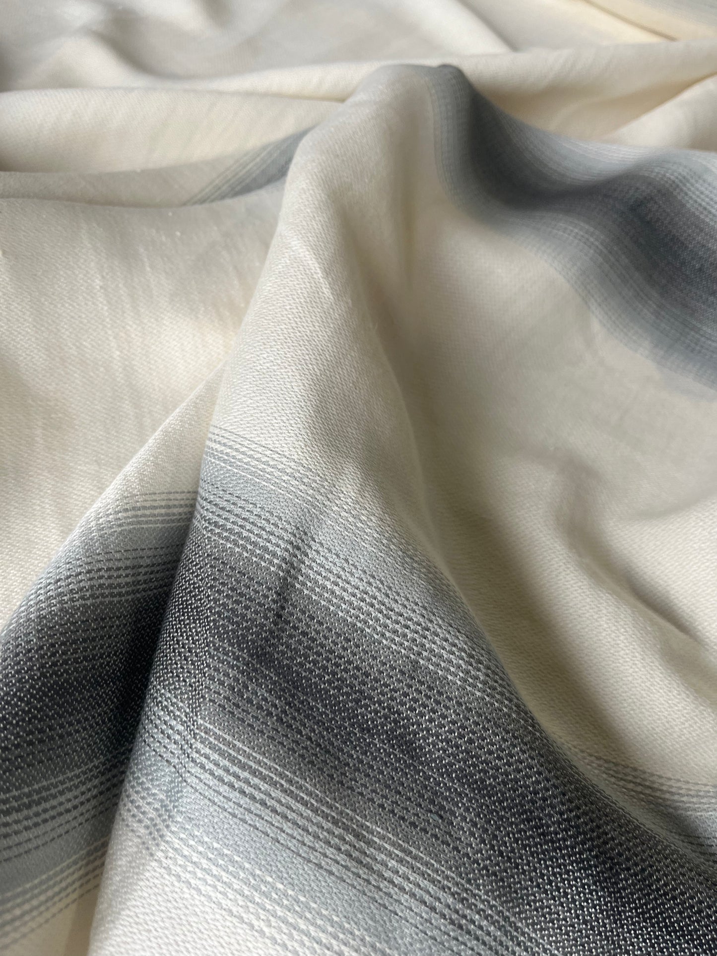 JOSIANE 011 heavy cotton irregular shadow stripe
