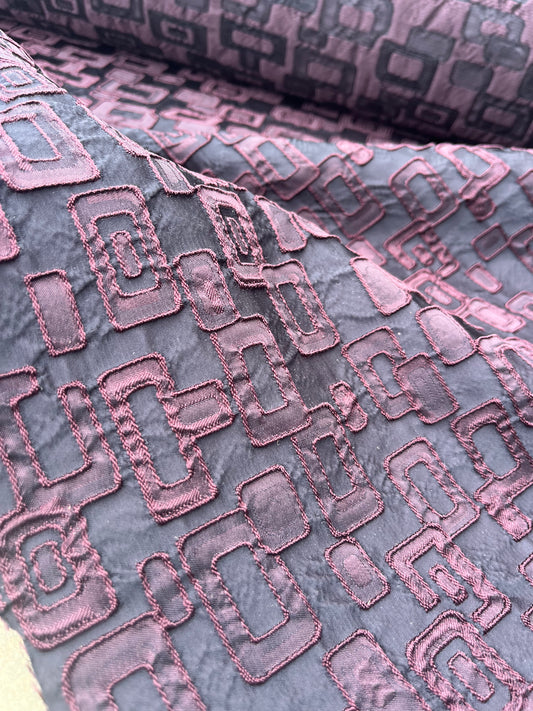 Hélène 043 jacquard black/aubergine