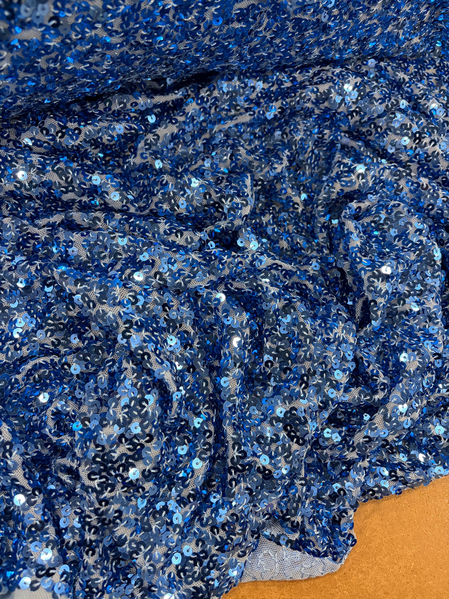 VIC 009 mesh sequins electric blue