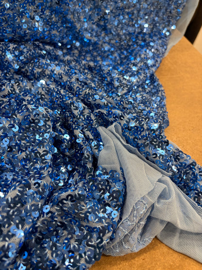 VIC 009 mesh sequins electric blue