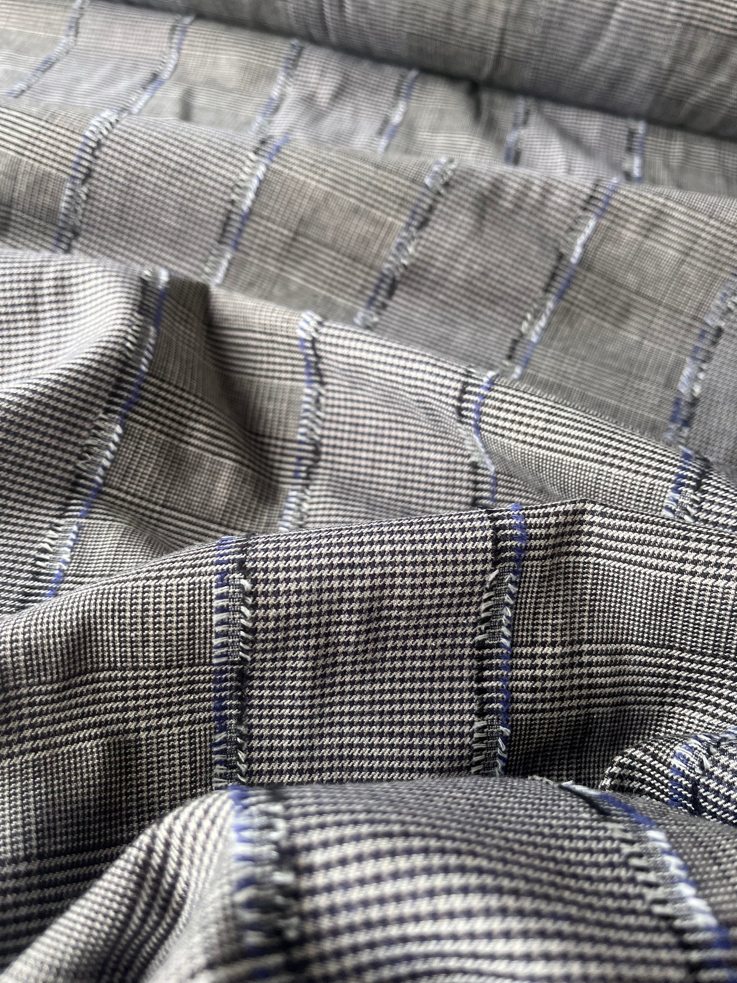 JOSIANE 015 check with fil coupé stripes