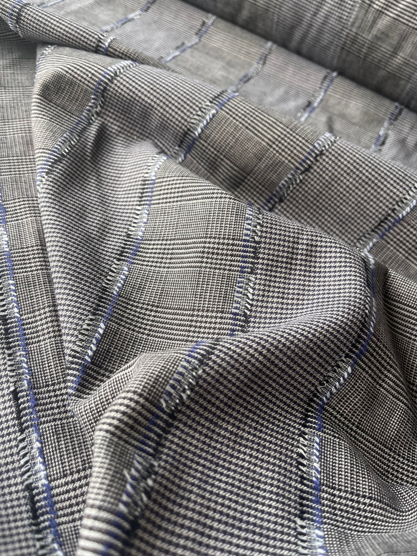 JOSIANE 015 check with fil coupé stripes