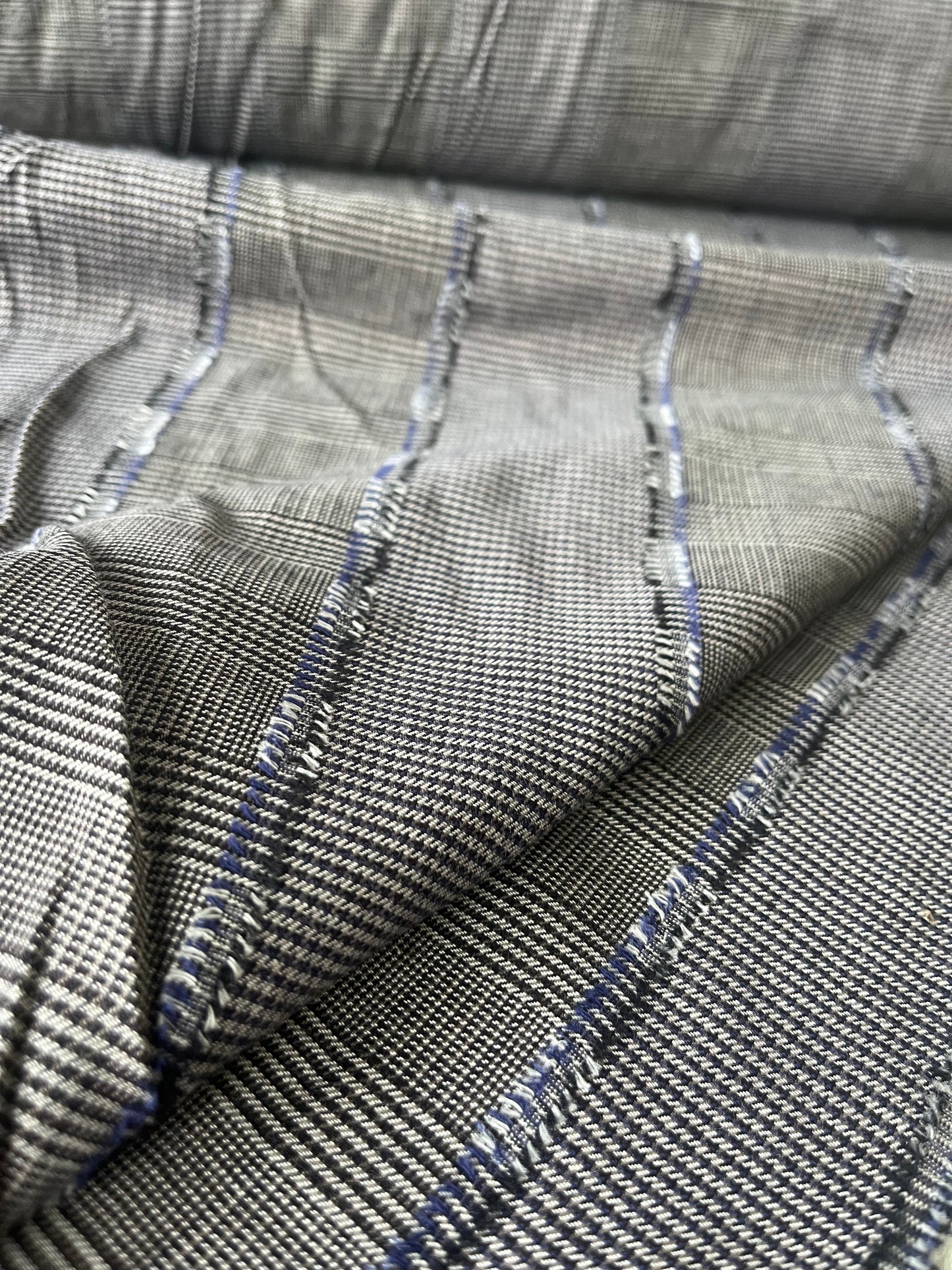 JOSIANE 015 check with fil coupé stripes