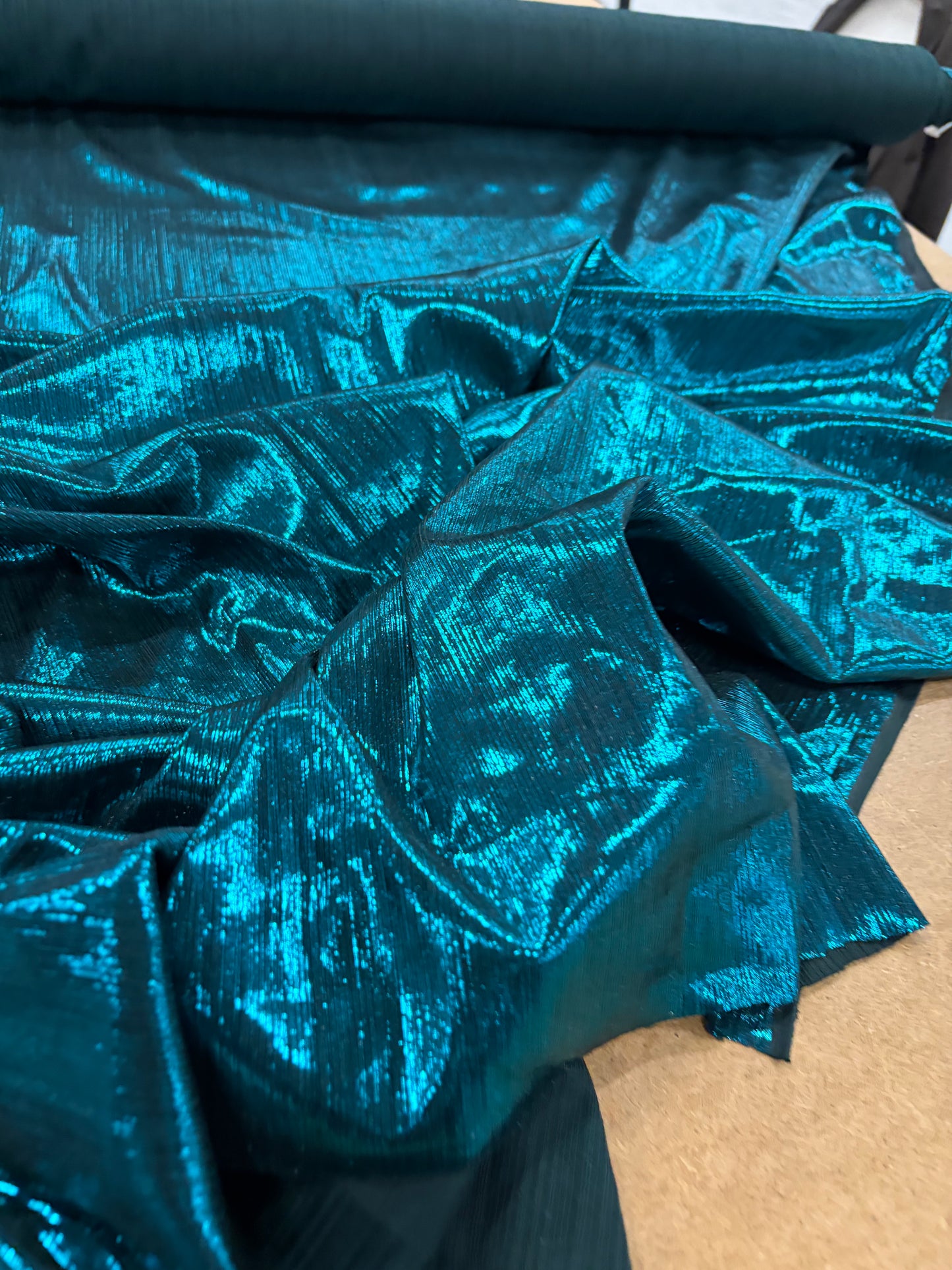 VIC 013 jersey crepon foil print emerald green