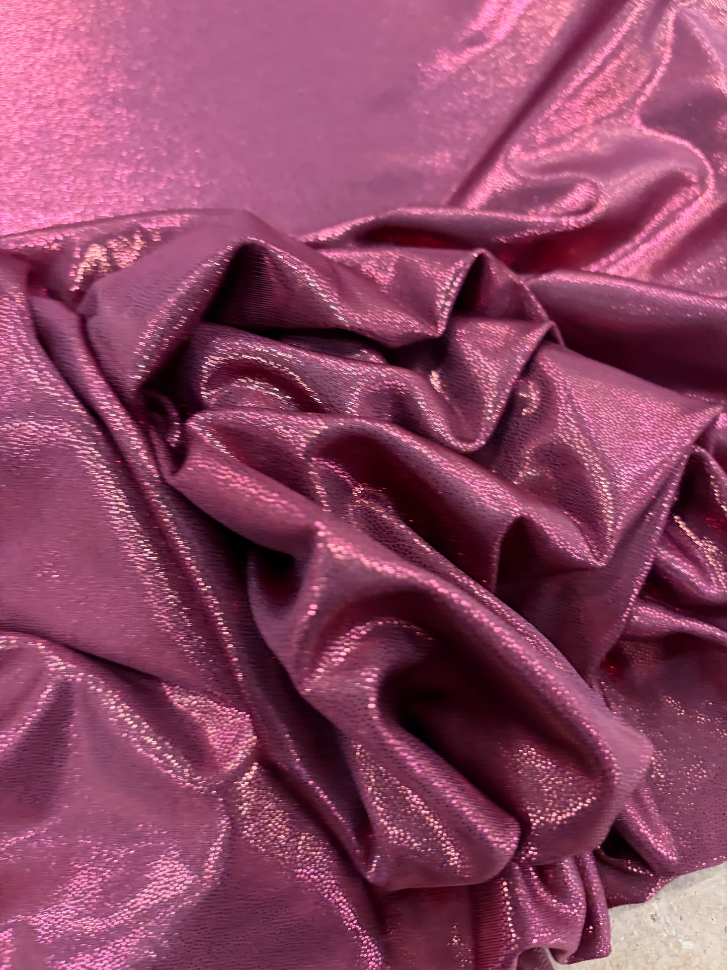VIC 014 jersey crêpe foil print burgundy