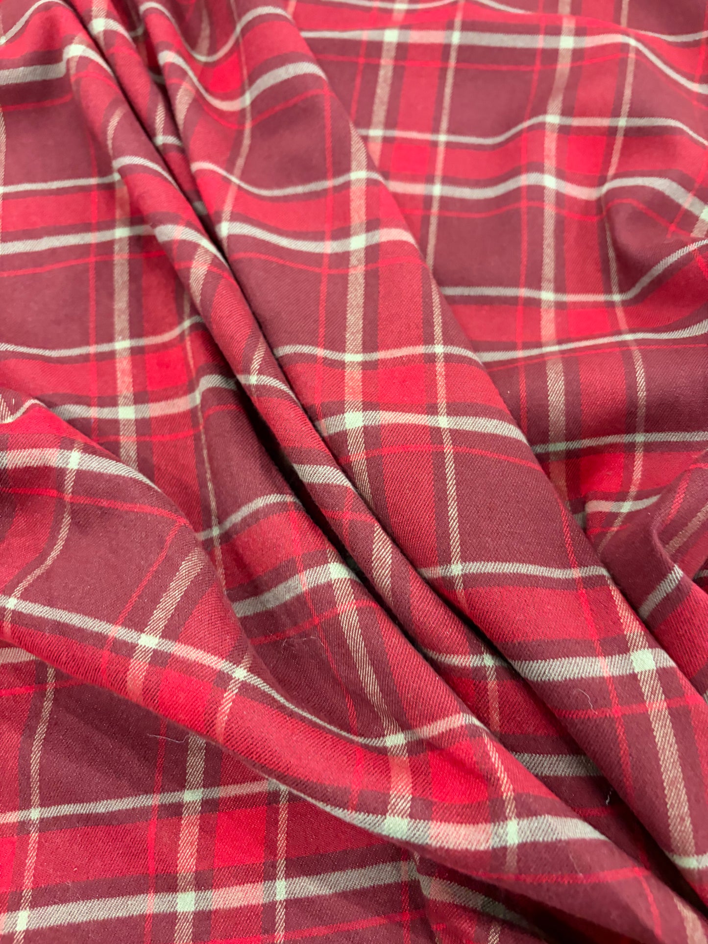 VIC 016 red burgundy checkered stretch fabric