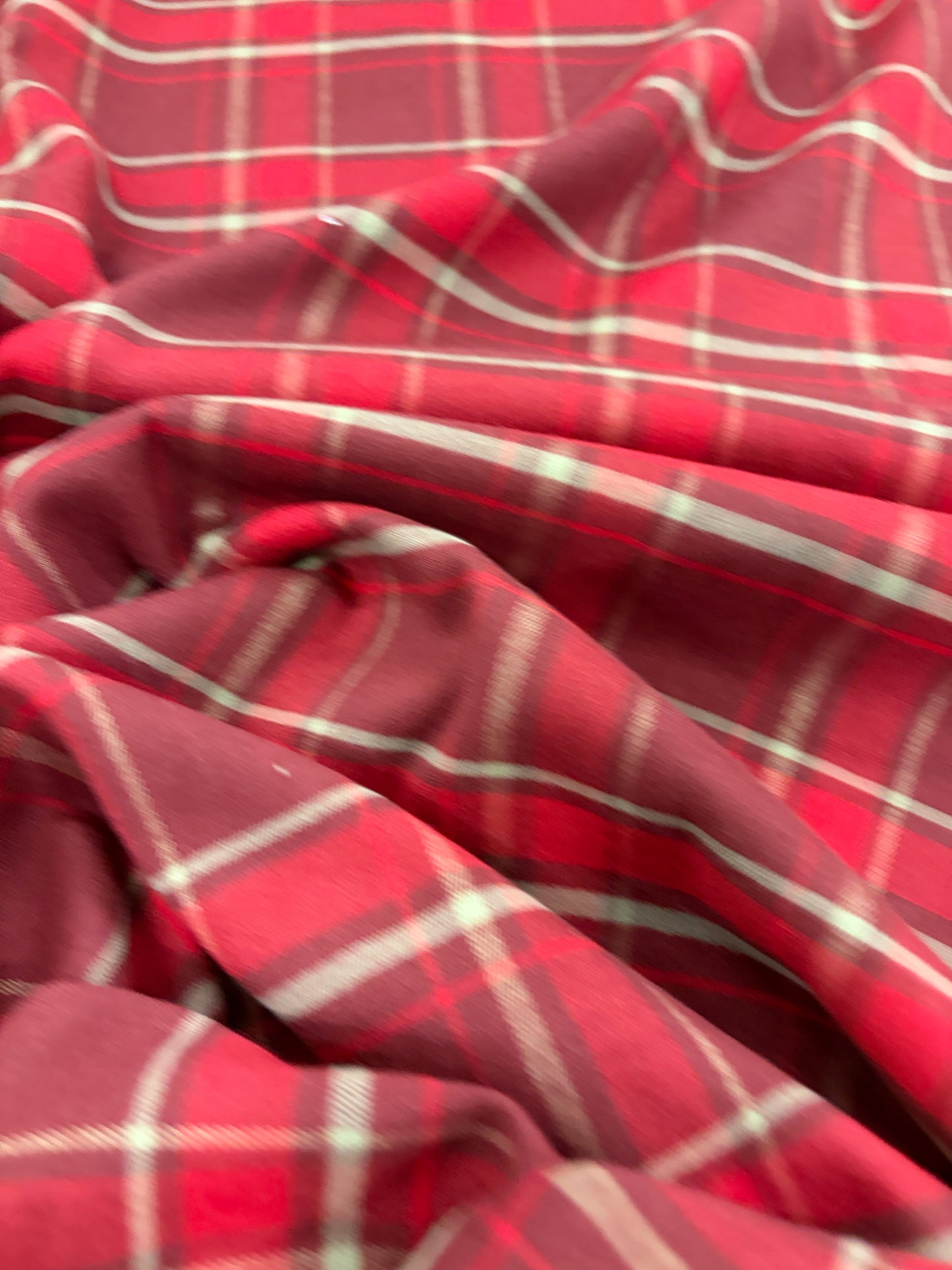 VIC 016 red burgundy checkered stretch fabric