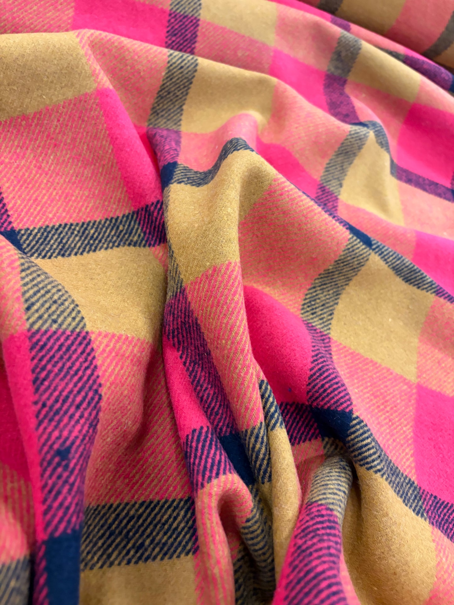 VIC 017 heavy cotton wool check