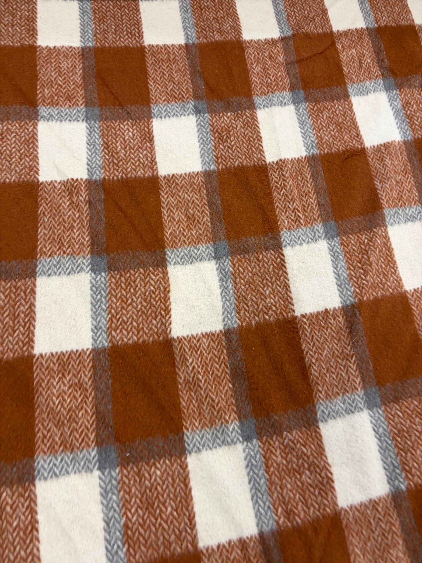 VIC 018 heavy cotton wool check