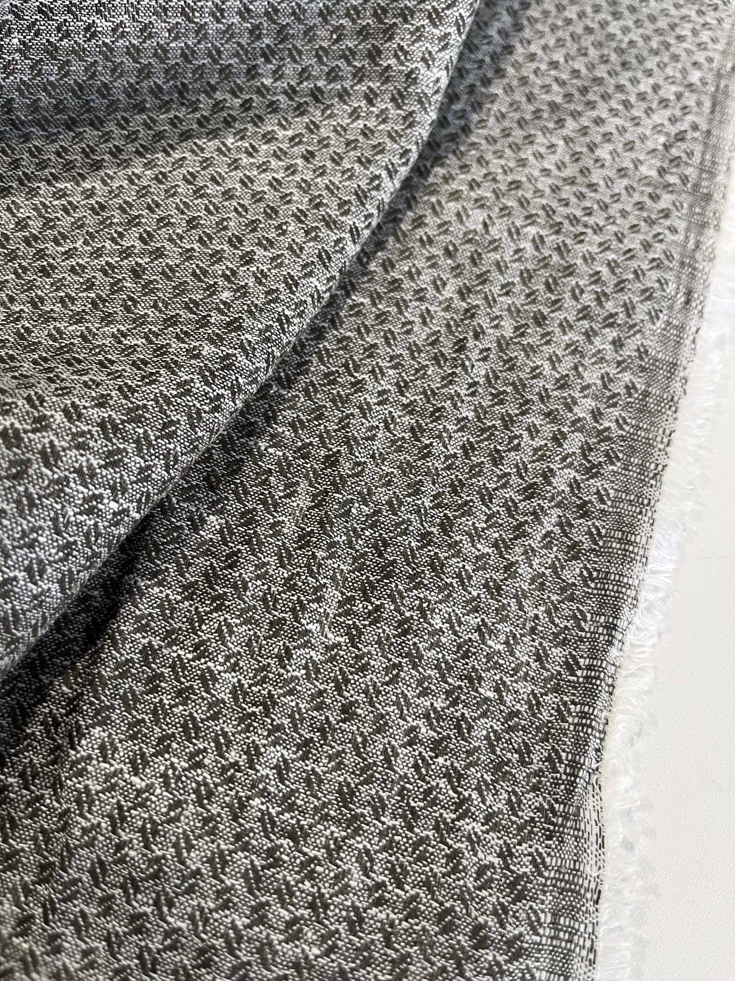 BAKU 013 midweight linen/cotton jacquard khaky