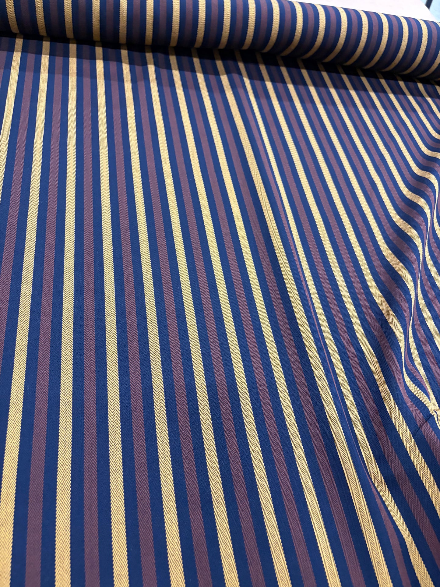 VIC 024 black striped stretch fabric