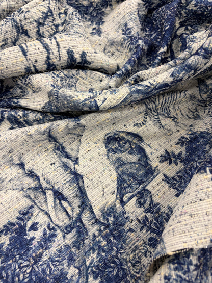VIC 028 cotton tweed with toile de Jouy motif