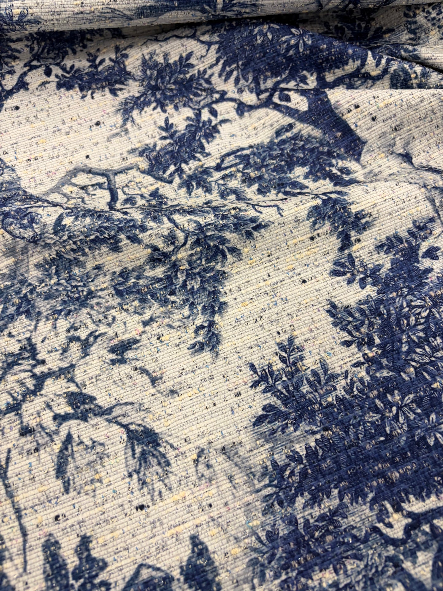 VIC 028 cotton tweed with toile de Jouy motif