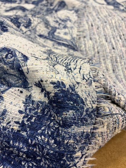 VIC 028 cotton tweed with toile de Jouy motif