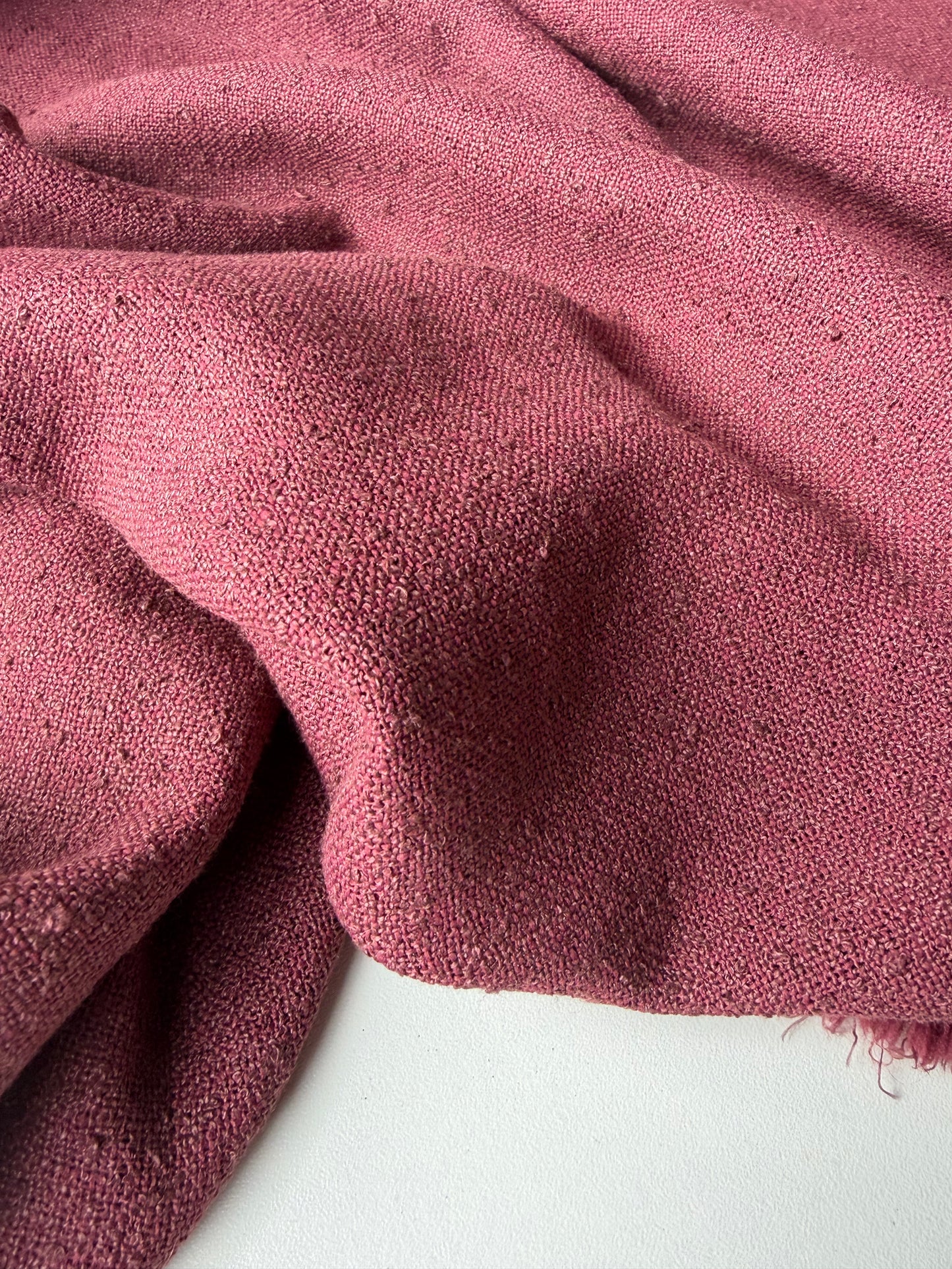 LC BRUCE 034 linen crêpe burgundy