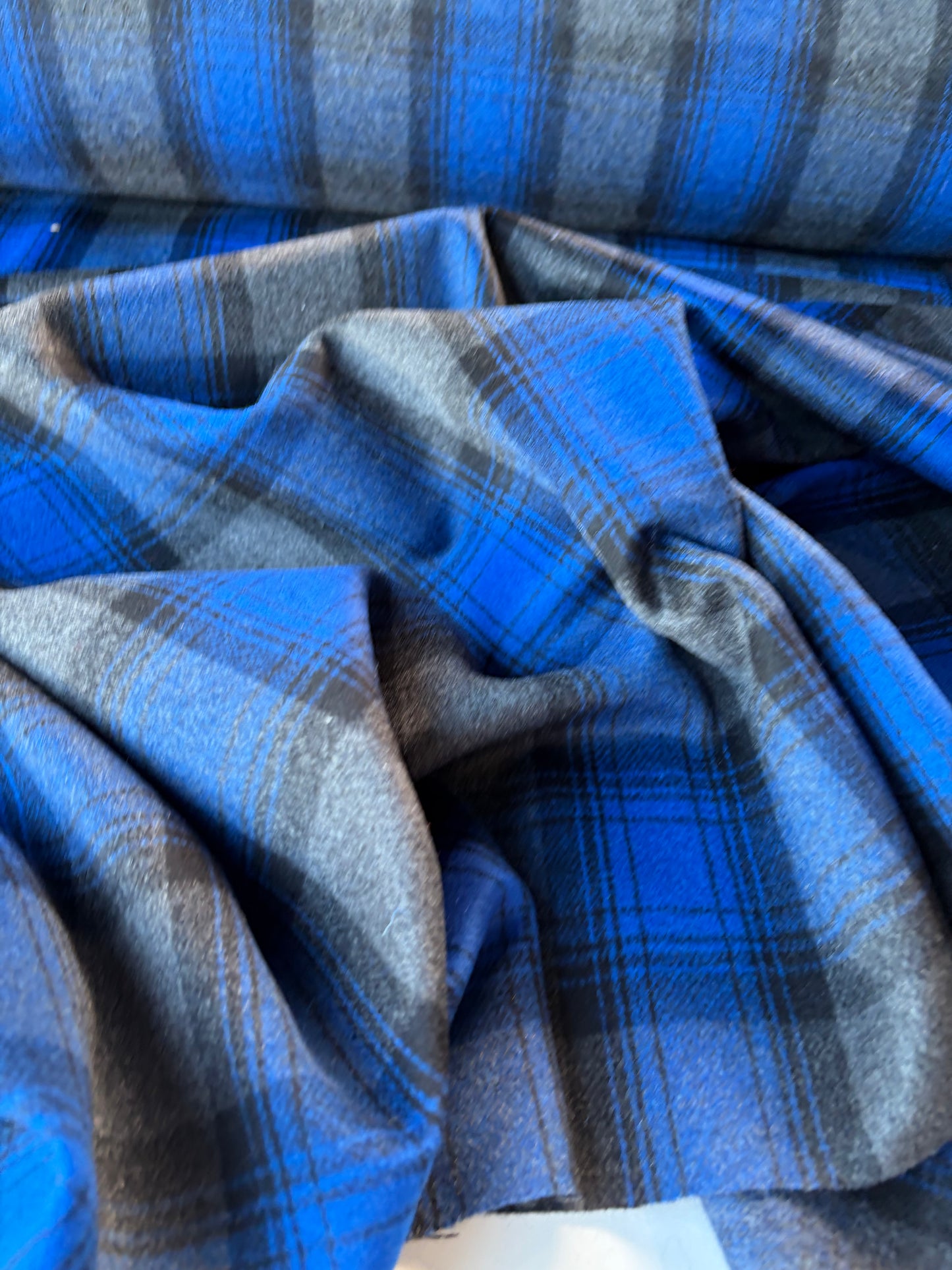 RALPH 006 grey/blue checkered heavy wool/mohair flannel
