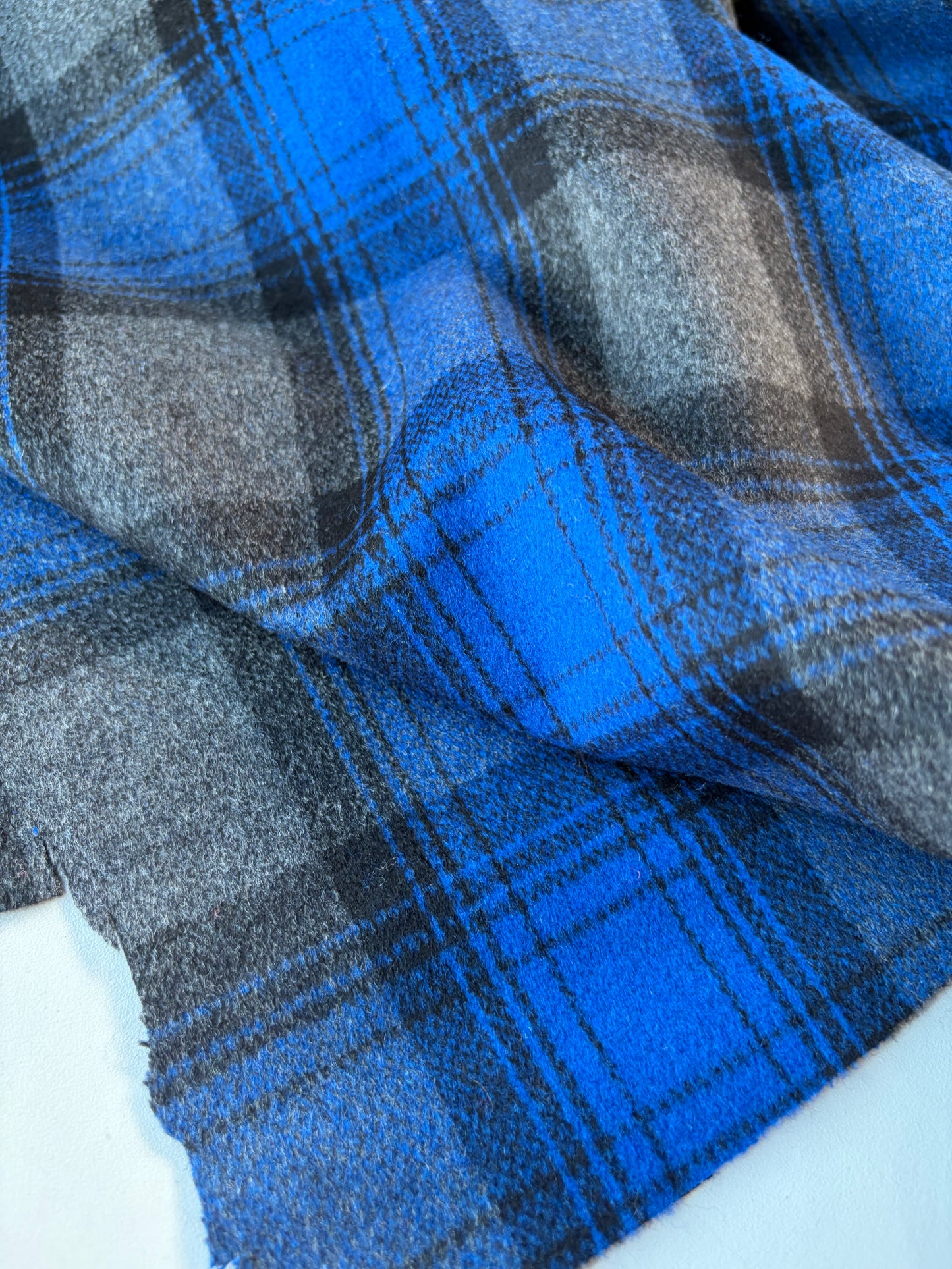 RALPH 006 grey/blue checkered heavy wool/mohair flannel