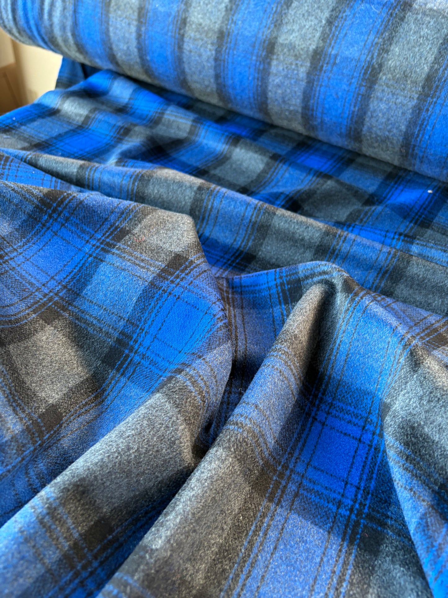 RALPH 006 grey/blue checkered heavy wool/mohair flannel